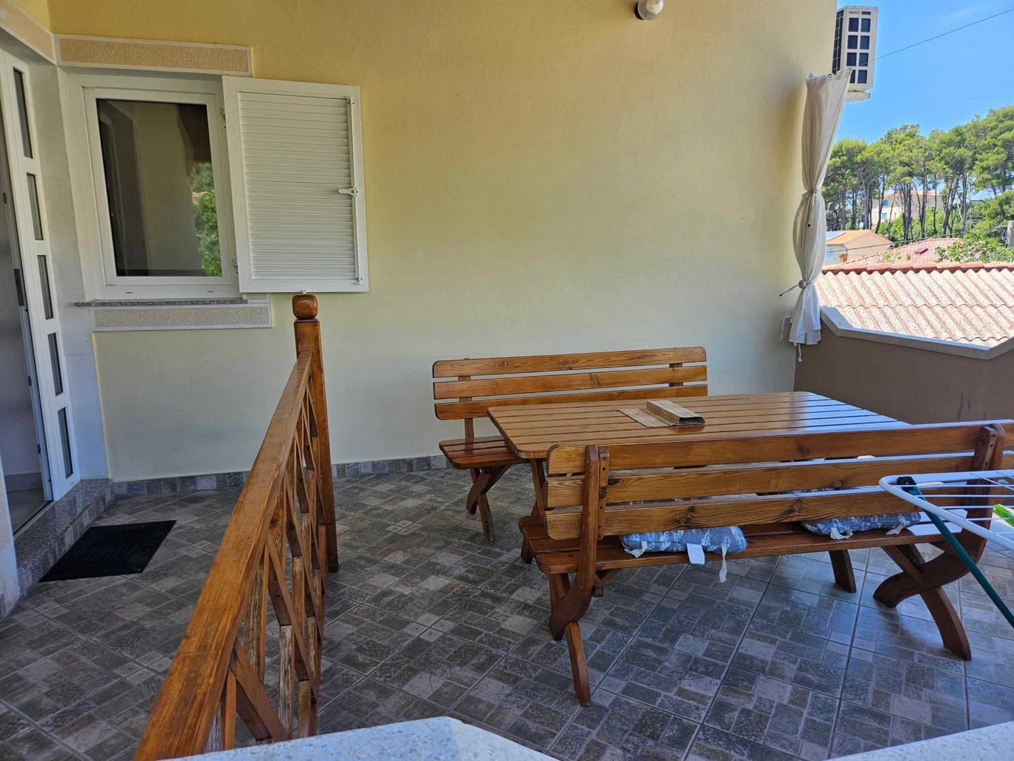 Apartmani Tatjana Rab Town Exterior foto