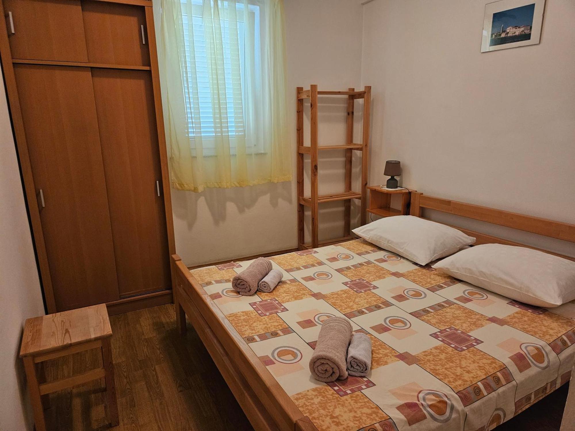 Apartmani Tatjana Rab Town Exterior foto