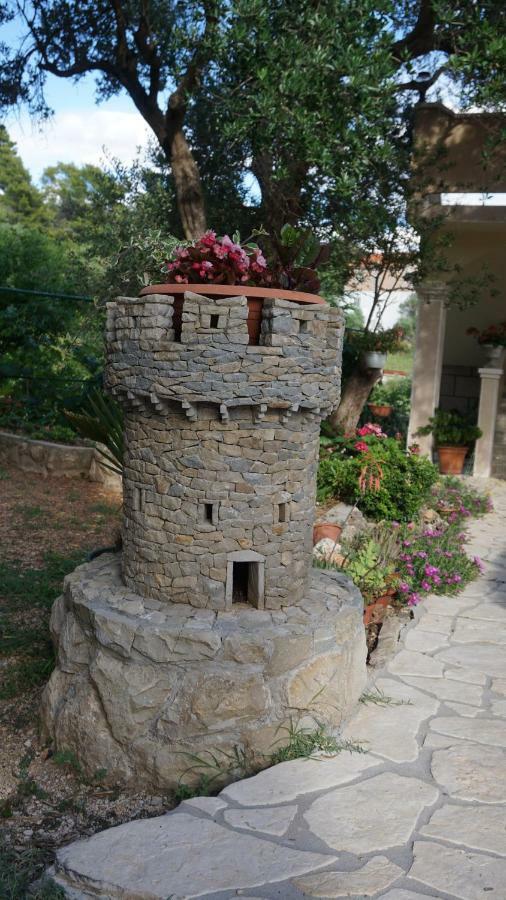 Apartmani Tatjana Rab Town Exterior foto